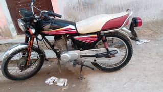 Honda125 model2010 mirpur khas sindh number ha urgent ha