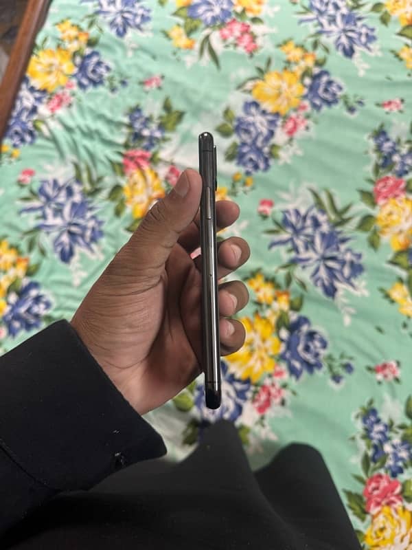 i phone xs 256gb Non PTA 256GB 2