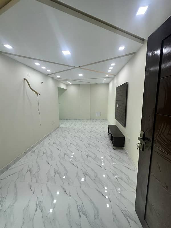 Studio Apartment On Easy Instalment in Doctor Heights Bahria Town Lhr 6