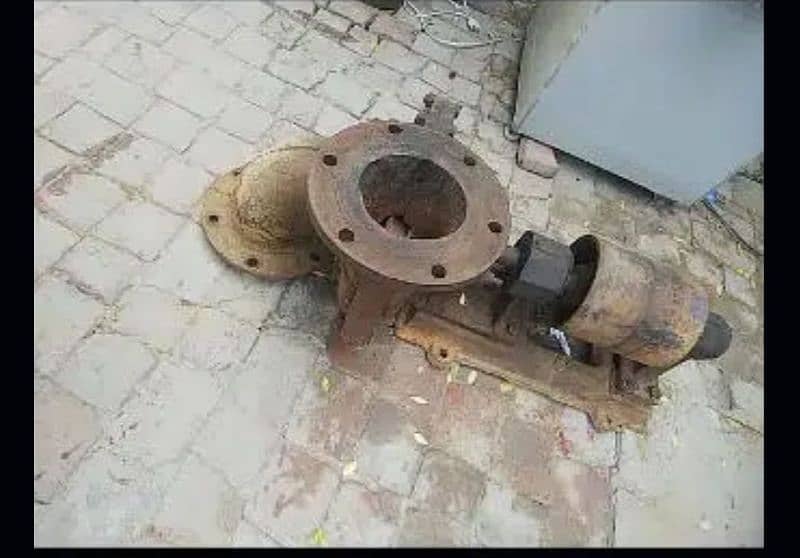 nayab peter engine. 25hp. tubewell saman. 10