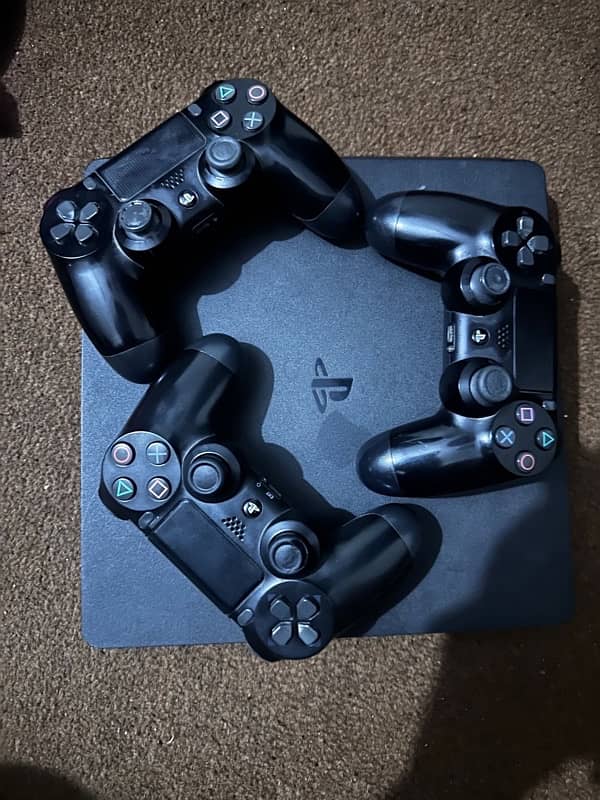 PS4 slim version 6