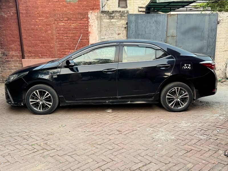 Toyota Corolla Altis 1.8 2014 3