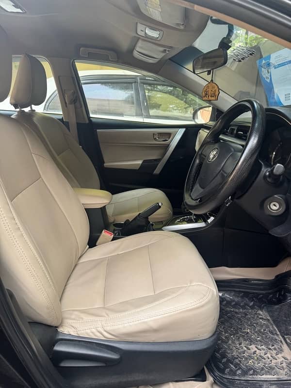 Toyota Corolla Altis 1.8 2014 18