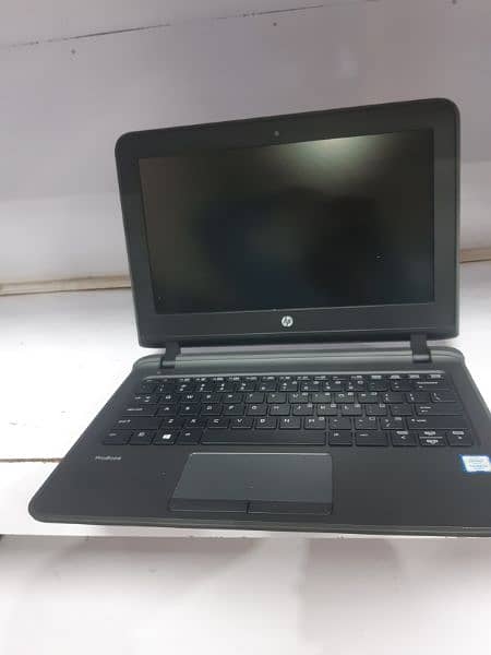 HP g2 core i3 6th generation 4GB ram 500GB hard disk screen 12.5inches 5