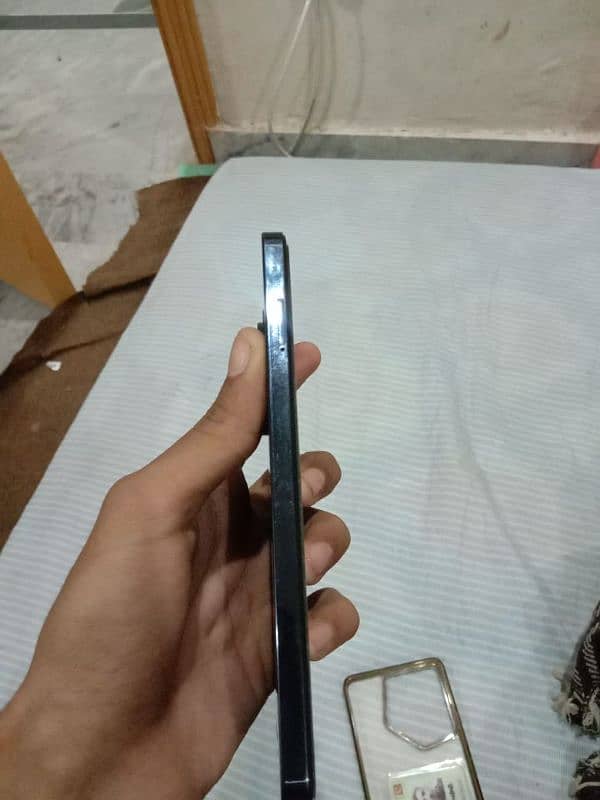 tecno camon 20   8+8 ram   256 memory 4