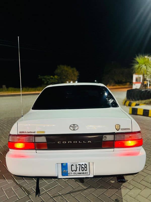 Toyota Corolla SE limited 9