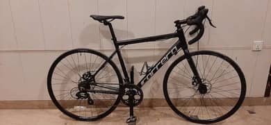 For Sale: Carrera Road Bike – Lightweight & Fully Equipped