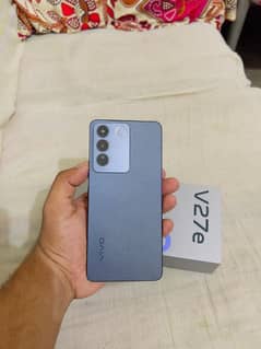 Vivo v27e 8/256 urgent sale