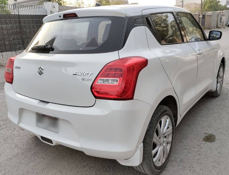 Suzuki Swift GL CVT 2022 5