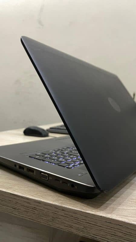 HP Z-BOOK G17, Workstation 5