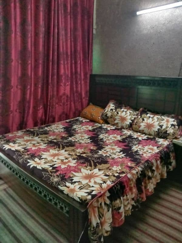 wooden double bed sale in good condition 2