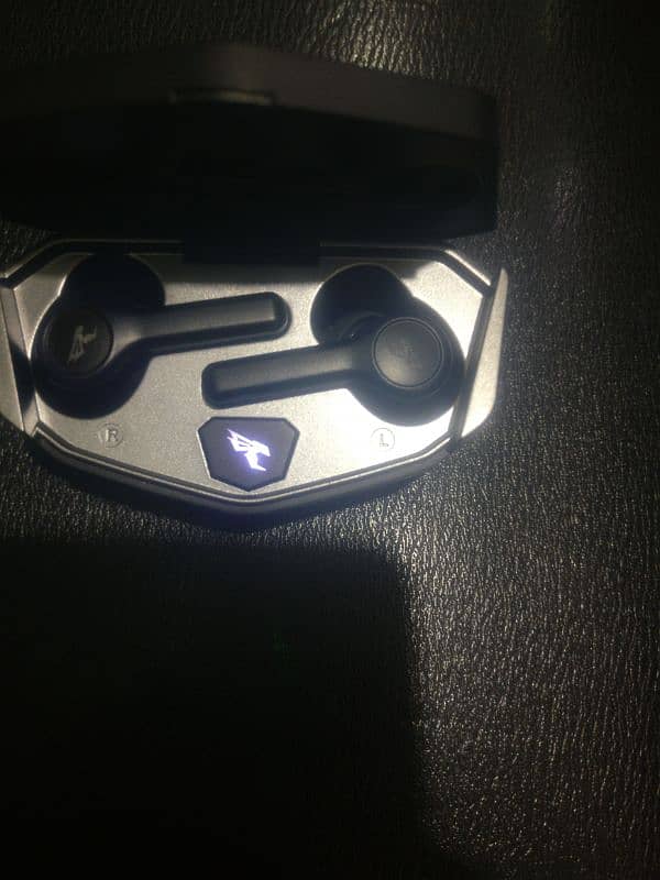 Gaming earbuds for sale special for gaming 2