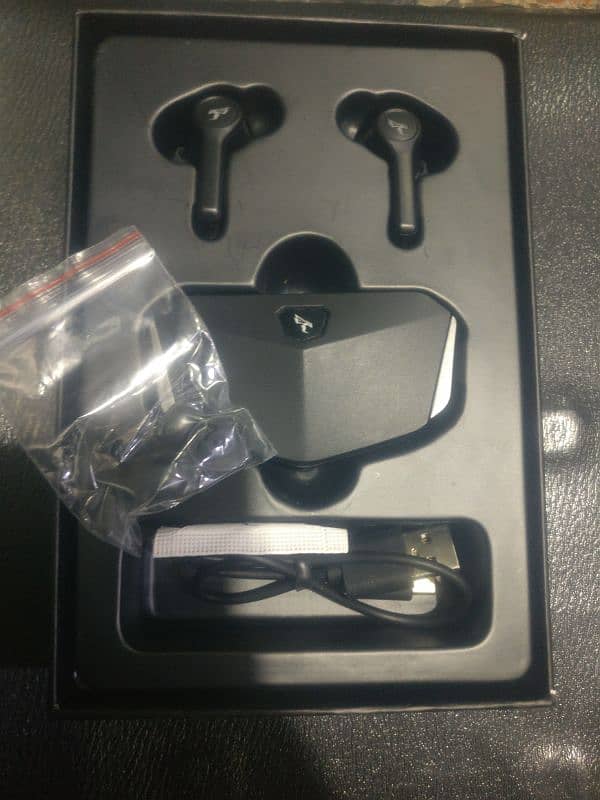 Gaming earbuds for sale special for gaming 4