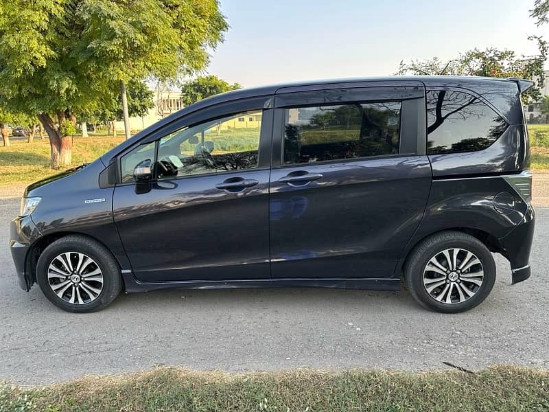 Honda Freed 2015 2