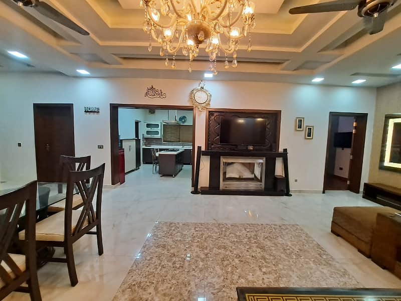 1 KANAL SUPERB LOCATION HOUSE AVAILABLE FOR SALE IN OPF HOUSING SOCIETY 8