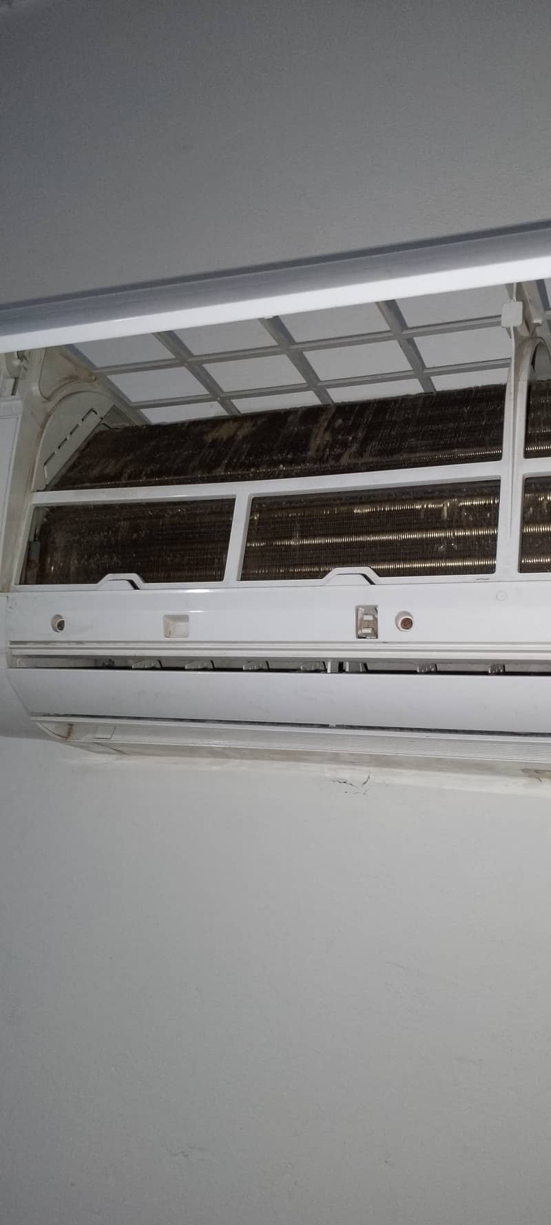 Haier 1.5 Ton Split Inverter AC for sale Very good Condition. (R-410A) 10