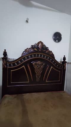 A Classy chinioti King size bed with mattress. Just like new.