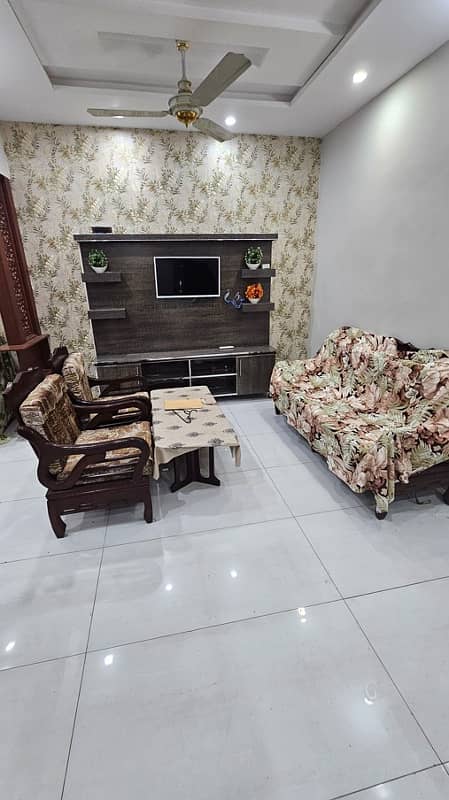 Luxury Living Awaits! 5 Marla Furnished Haven for Rent in G Block, Citi Housing Jhelum 7