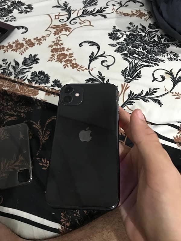 iPhone 11 (PTA APPROVED) 4