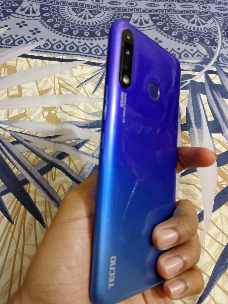 I want to seal Tecno spark 4 mobile very good and neat condition Ram 7