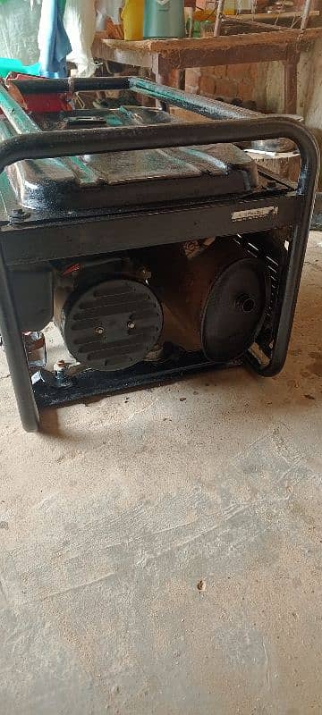 3kw generator DHV patrol and gass or Self start ha 1