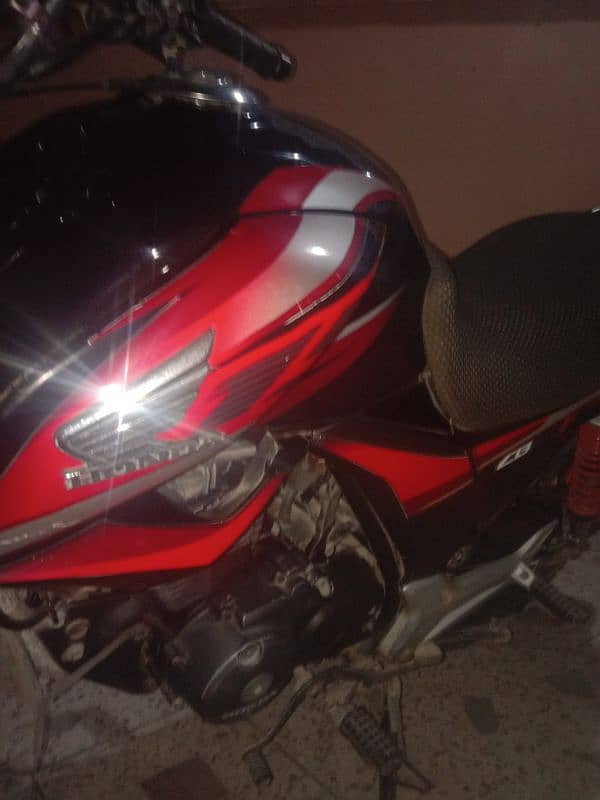 Honda CB 150 F in good running condition all files complete 8