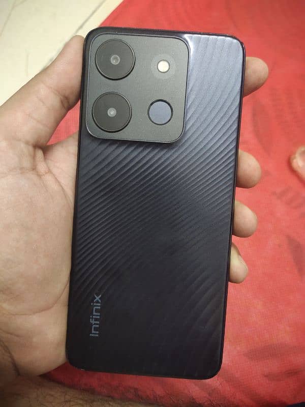 Infinix Smart 7 (4/64 GB) Genuine With Original Charger 2