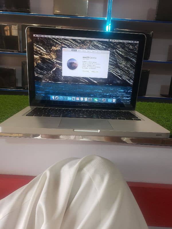 MacBook Pro Mid 2012  8GB Ram/128GB SSD Condition 10/10 1