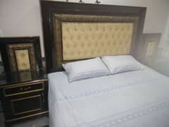 want to sell king size bed set with mattress and dressing table.