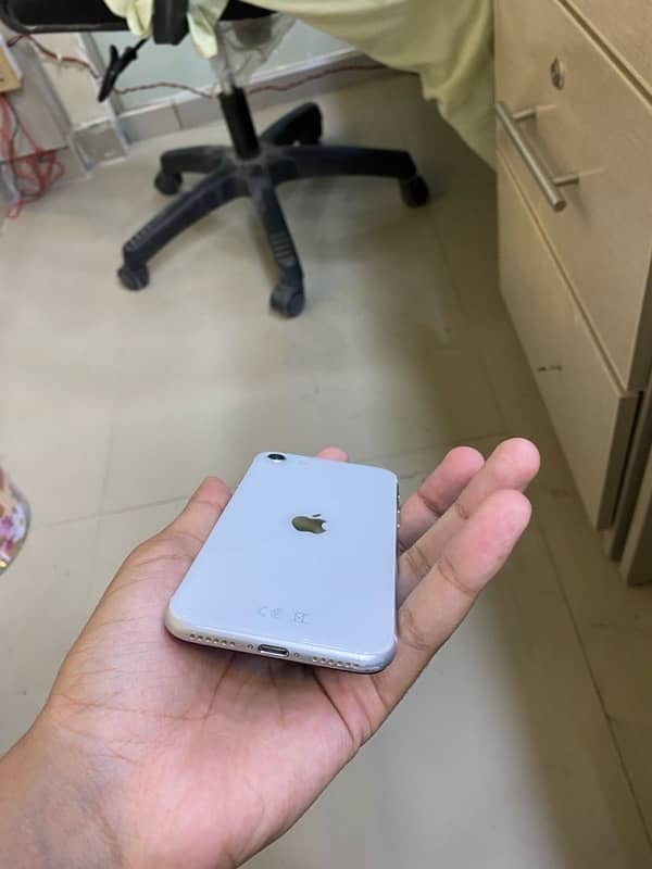 Iphone se 2020 icloud locked 2