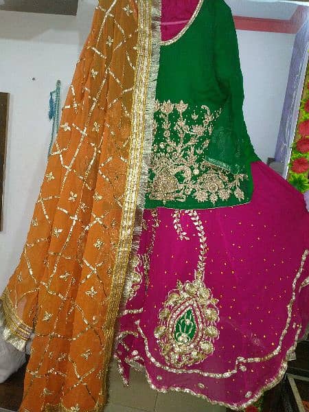 mehndi bridal dress ful goti work 2