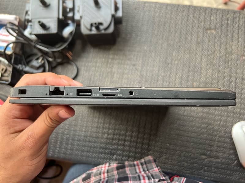 Dell Latitude 7820 i5 7th Gen 8/256 SSD 4