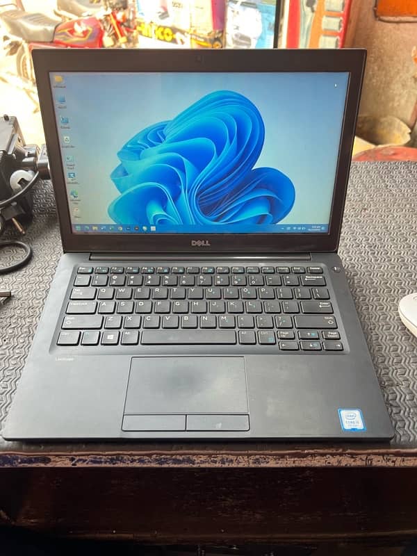 Dell Latitude 7820 i5 7th Gen 8/256 SSD 11