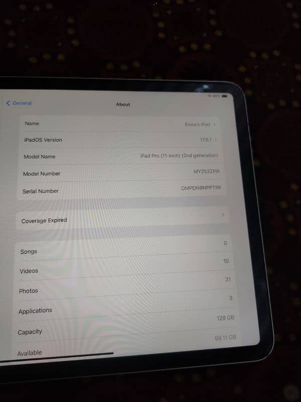 I m selling ipad 2020 pro 11 inch 0