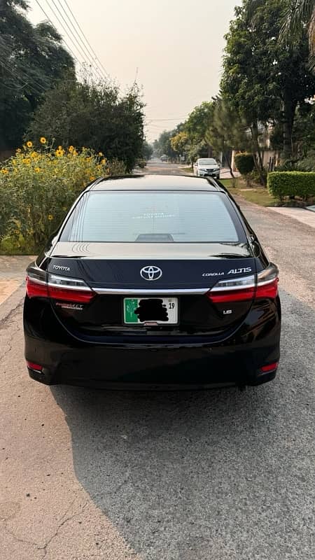 Toyota Corolla Altis 2019 3