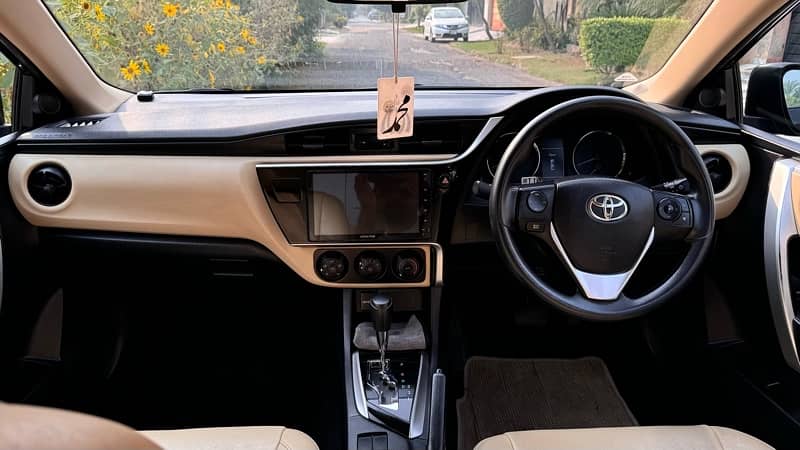 Toyota Corolla Altis 2019 14