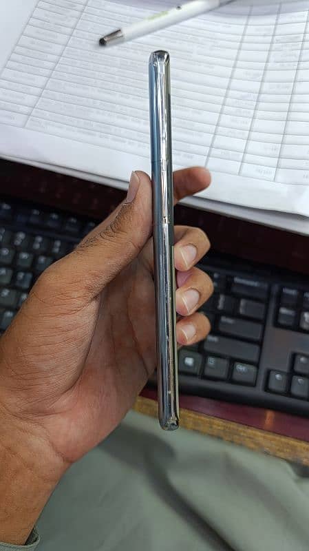 one plus 9 pro approved 8-128 10/10 condition 3