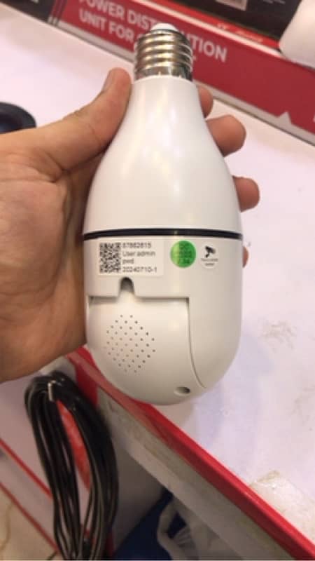 V380pro PTZ 1080p WIFI Bulb Camera 2