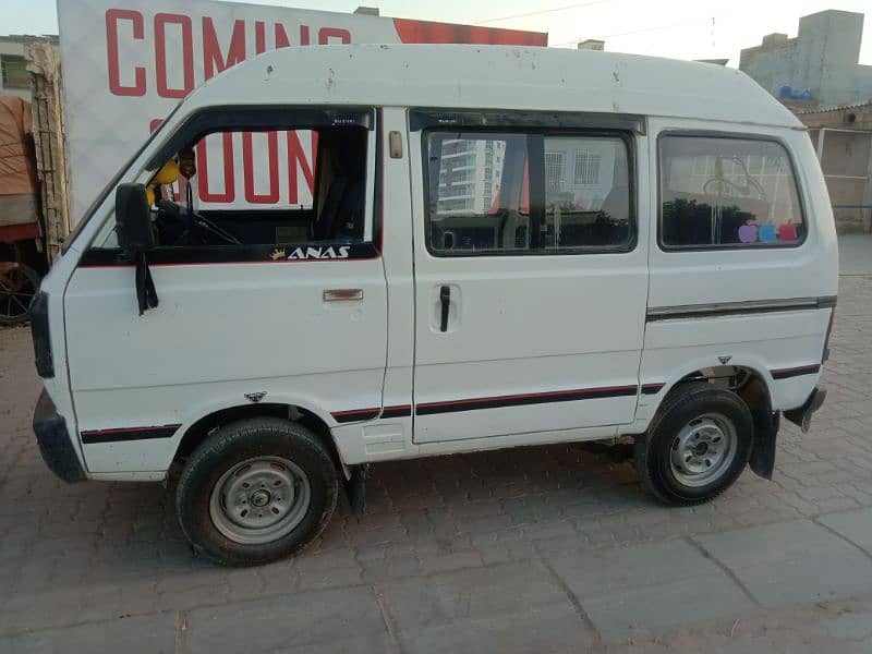 Suzuki Hiroof 12