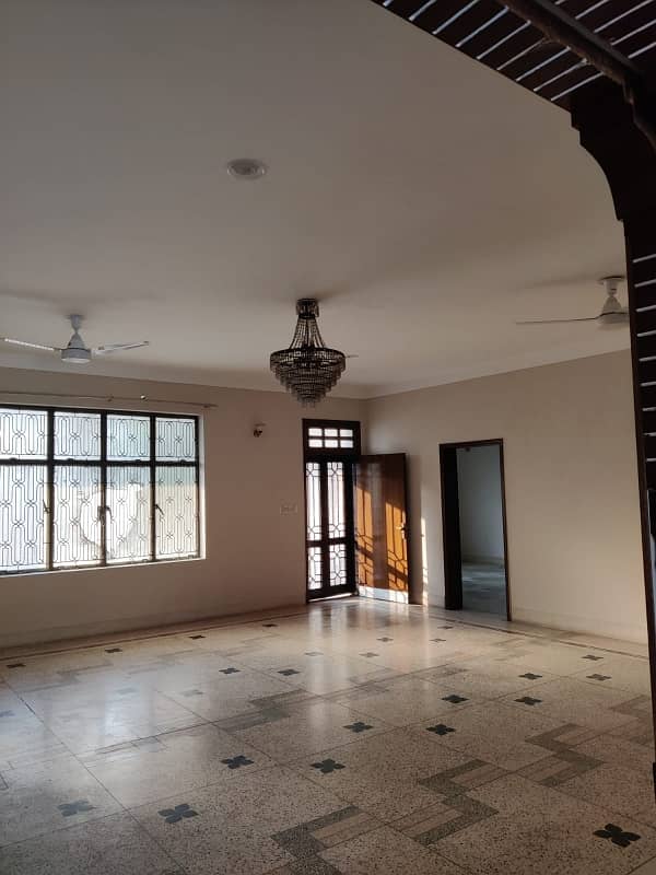 10 Marla Upper Portion For Rent In Allama Iqbal town 10