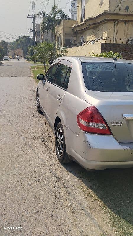 Nissan Tiida 2007 4