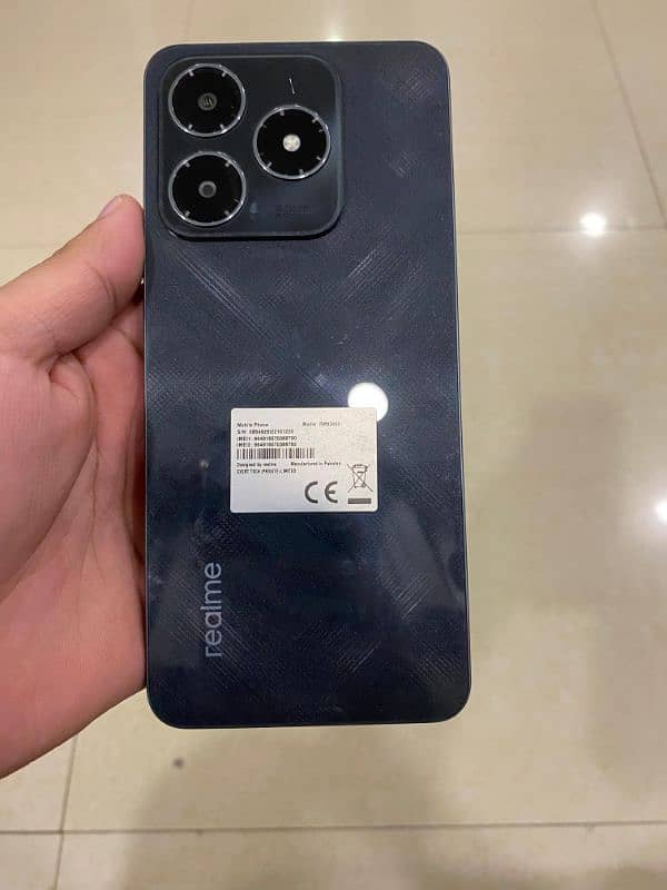 realme C61 just new phone hardly 1 month use 0