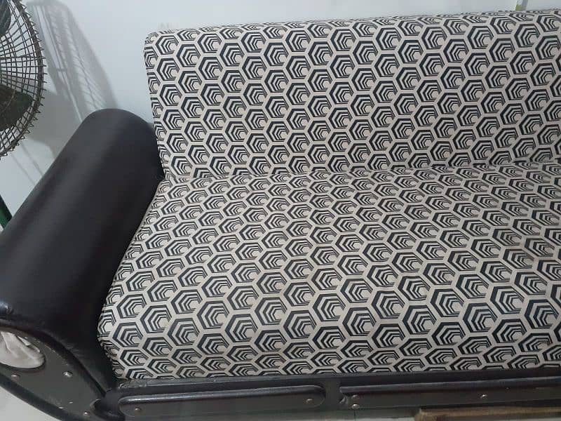 3 seater sofa bed good condition 1