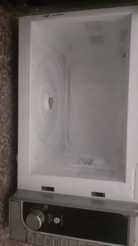 microwave oven 1