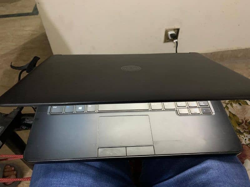 Dell Laptop core i5 4th gen 2