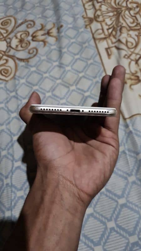 iPhone 7plus non pta 32gb  fingerprint on exchange possible 2