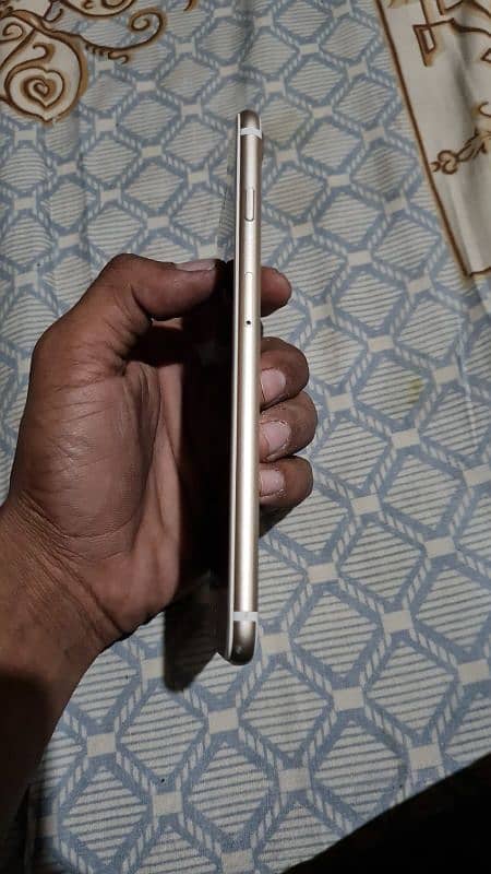 iPhone 7plus non pta 32gb  fingerprint on exchange possible 4