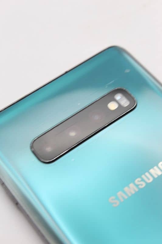 SAMSUNG S10 PLUS DOTED 4