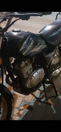 Suzuki GS 150 2018