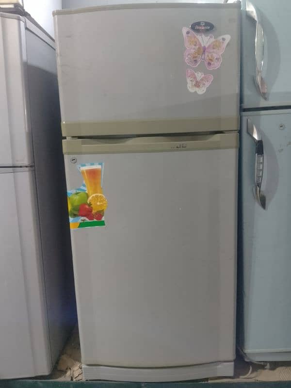 Dawlance Fridge, For Sale, in good condition, running condition 0